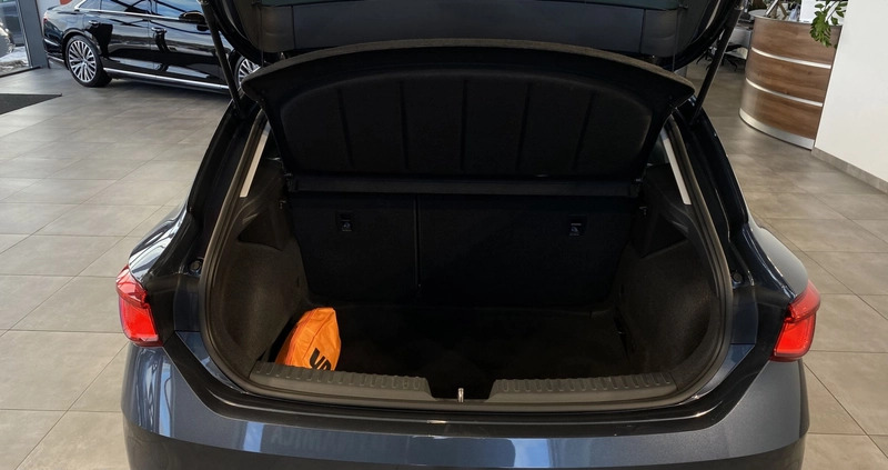 Seat Leon cena 86900 przebieg: 35850, rok produkcji 2022 z Wrocław małe 232